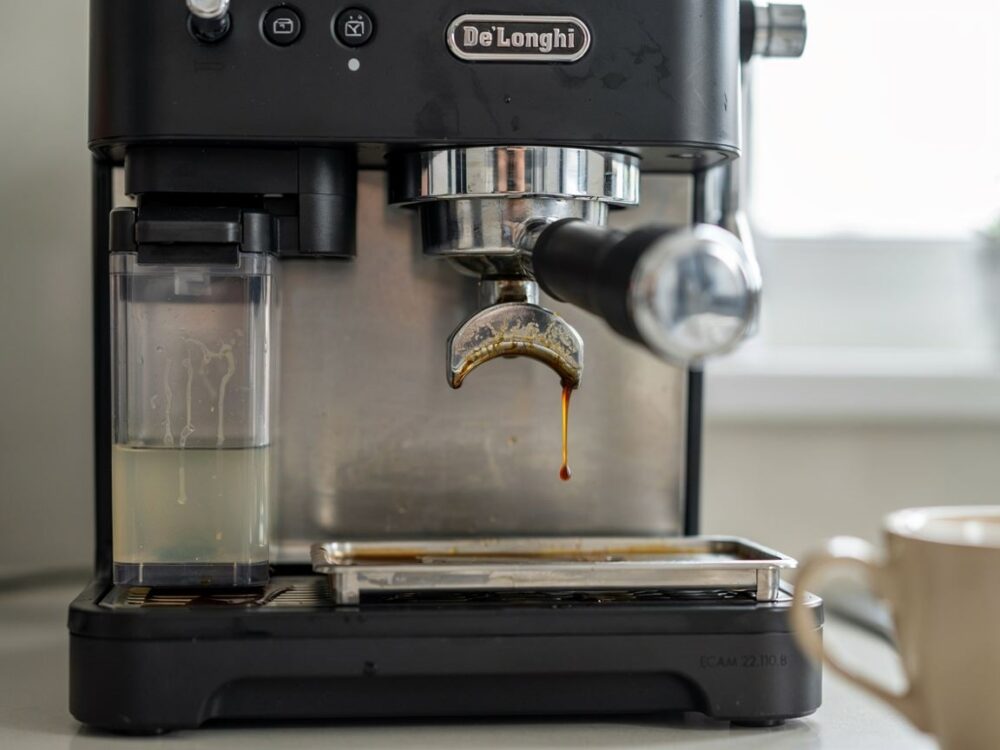 przyczyny zapchania ekspresu Delonghi
